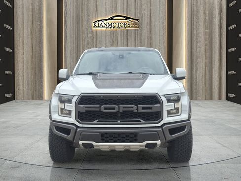 Used 2017 Ford F150 Raptor w/ Equipment Group 802A Luxury AWD/4WD image 3