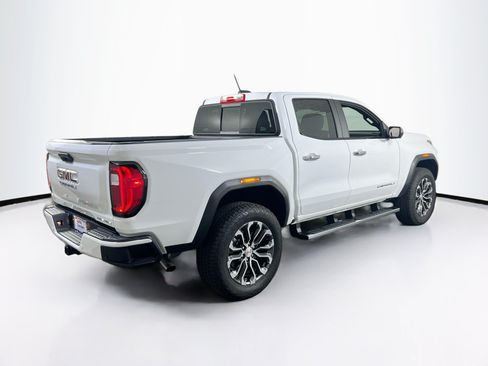 Used 2025 GMC Canyon Denali AWD/4WD image 5