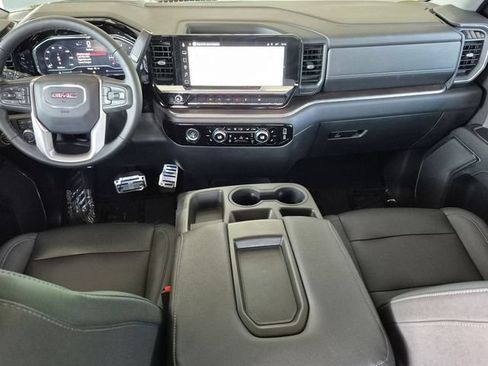 Used 2023 GMC Sierra 1500 SLT AWD/4WD image 20