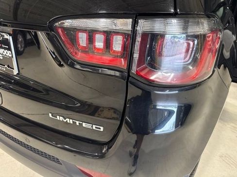 Used 2023 Jeep Compass Limited w/ Sun and Sound Group AWD/4WD image 33
