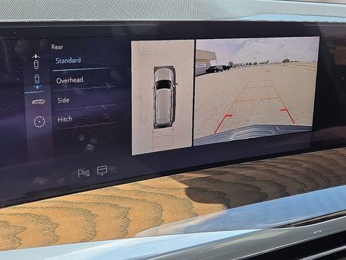 Used 2025 Cadillac Escalade Sport Platinum RWD image 28