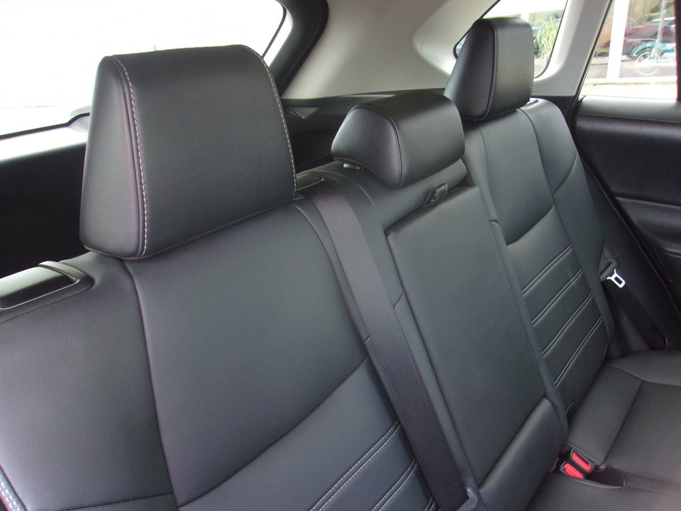 Used 2021 Toyota RAV4 XLE Premium AWD/4WD image 16