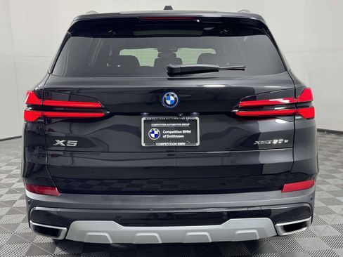 Used 2025 BMW X5 xDrive50e w/ Premium Package image 9