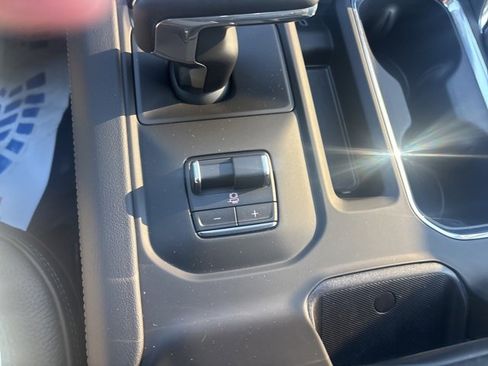 Certified 2025 GMC Sierra 1500 Denali image 25