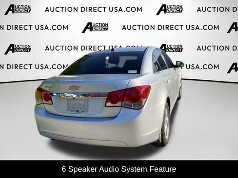 Used 2015 Chevrolet Cruze LT w/ Technology Package FWD image 11