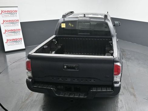 Used 2022 Toyota Tacoma TRD Sport image 28