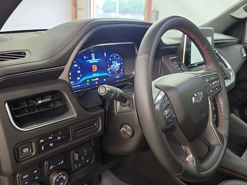 Used 2023 Chevrolet Tahoe RST w/ Luxury Package AWD/4WD image 5
