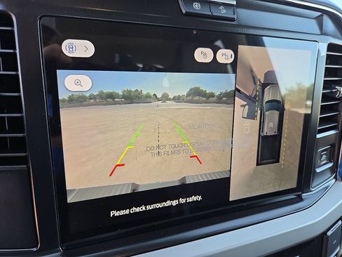 New 2026 Ford F250 XLT w/ XLT Premium Package AWD/4WD image 18