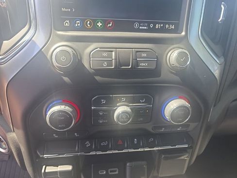 Used 2022 Chevrolet Silverado 1500 LT Trail Boss w/ Convenience Package II AWD/4WD image 5