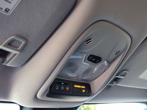 Used 2023 Chevrolet TrailBlazer LT w/ Convenience Package image 30