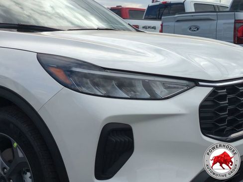 New 2026 Ford Escape ST-Line w/ Tech Pack #1 FWD image 11
