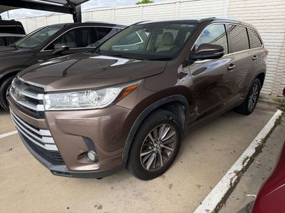 Used 2019 Toyota Highlander XLE