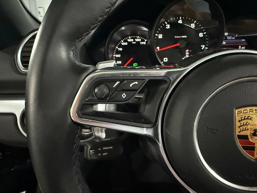 Used 2018 Porsche 718 Boxster RWD image 26