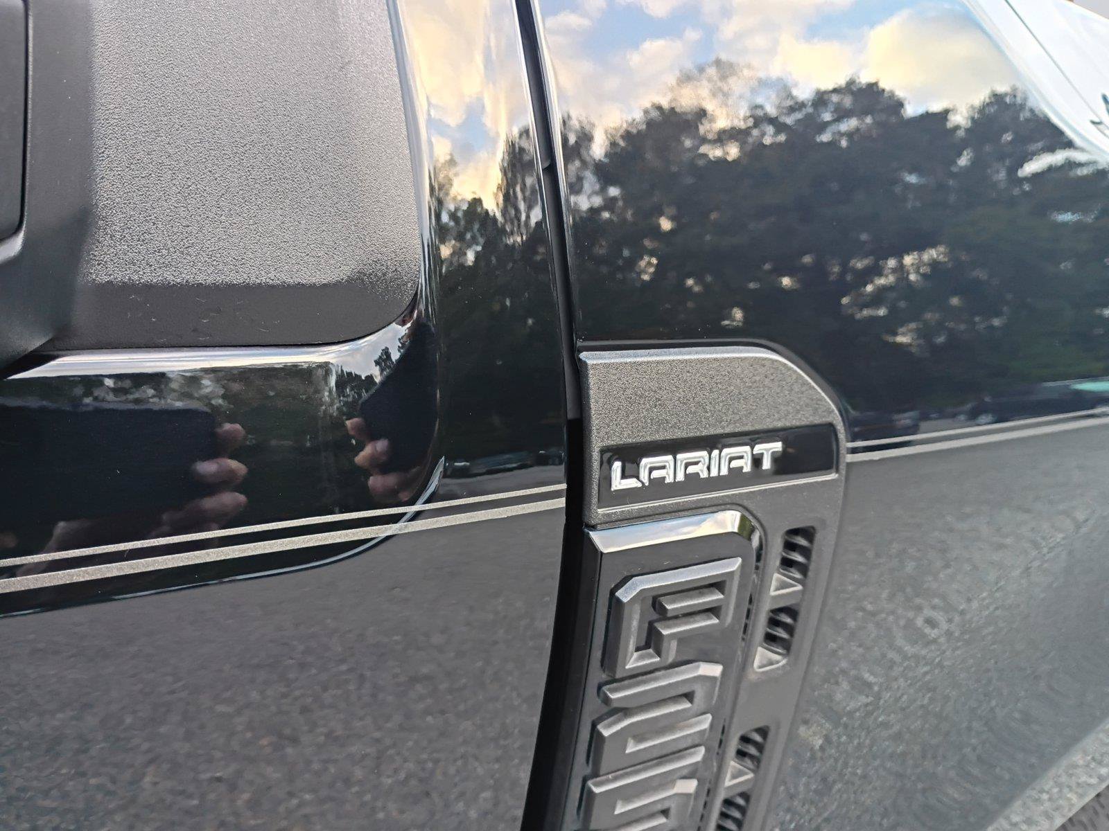 Certified 2024 Ford F250 Lariat w/ Lariat Ultimate Package AWD/4WD image 24