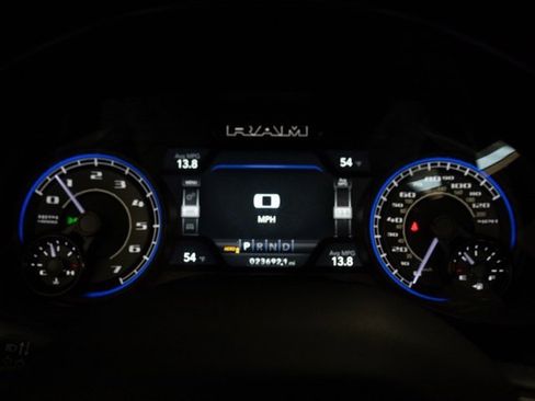 Certified 2022 RAM 1500 Limited w/ Night Edition image 13