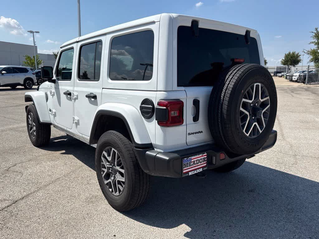 Used 2025 Jeep Wrangler Unlimited Sahara AWD/4WD image 3