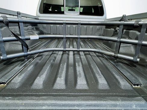 Used 2015 Nissan Frontier SV w/ SV Value Truck Package image 24