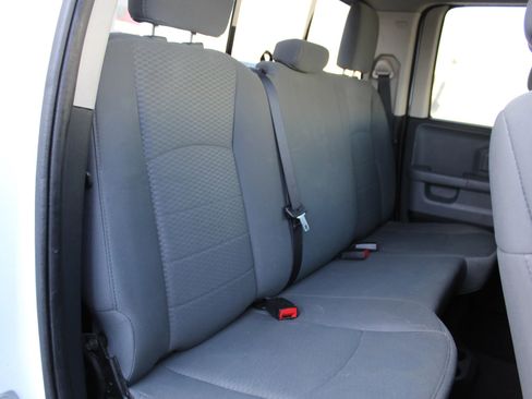 Used 2016 RAM 1500 Classic SLT AWD/4WD image 13