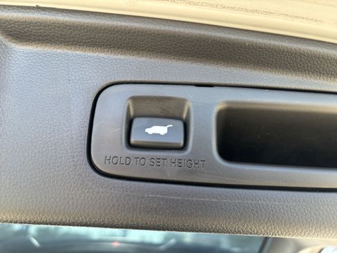 Used 2024 Honda CR-V EX-L image 19