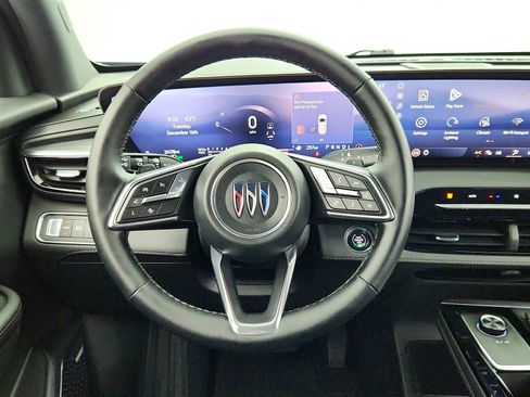 Used 2025 Buick Enclave Preferred image 12