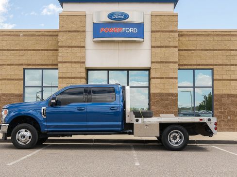 Used 2022 Ford F350 Lariat w/ Lariat Value Package AWD/4WD image 8