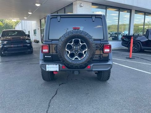 Used 2023 Jeep Wrangler Unlimited Rubicon w/ Cold Weather Group AWD/4WD image 6