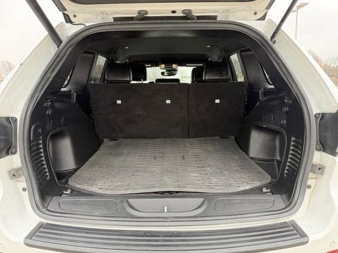 Used 2021 Jeep Grand Cherokee Laredo X image 28