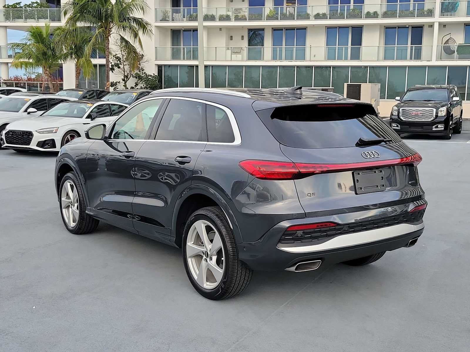 Certified 2025 Audi Q5 Premium Plus AWD/4WD image 4