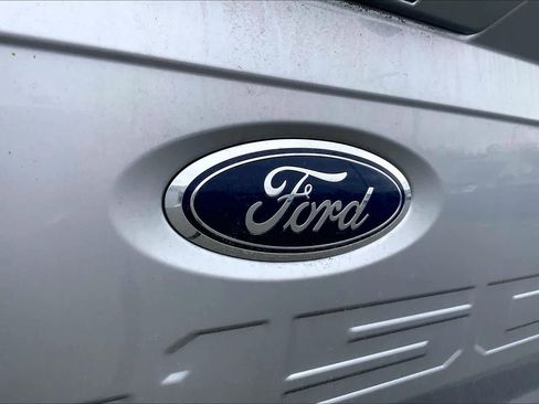 Used 2021 Ford F150 Lariat w/ Trailer Tow Package image 31