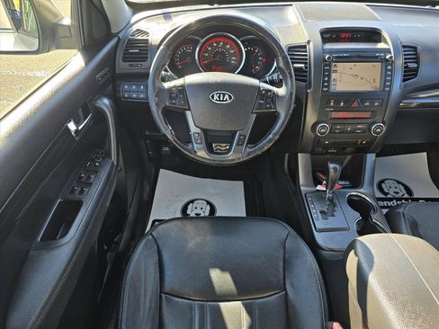 Used 2012 Kia Sorento SX w/ SX Premium Pkg image 2