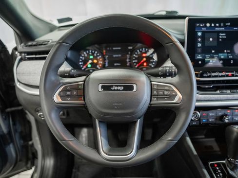 Certified 2023 Jeep Compass Latitude AWD/4WD image 32