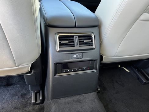 Used 2024 MAZDA CX-90 3.3 Turbo w/ Premium Package image 31