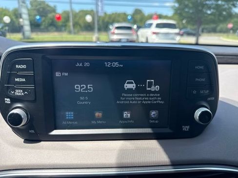 Used 2019 Hyundai Santa Fe Limited AWD/4WD image 16