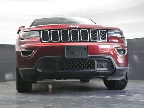 Used 2021 Jeep Grand Cherokee Laredo RWD image 36
