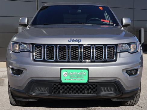 Used 2019 Jeep Grand Cherokee Laredo image 7