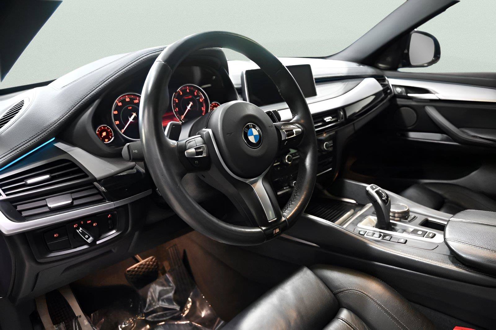 Used 2019 BMW X6 xDrive35i w/ M Sport Package AWD/4WD image 11