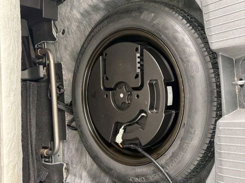 Used 2023 Nissan Rogue SV image 23