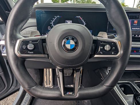 Used 2023 BMW 740i RWD image 33