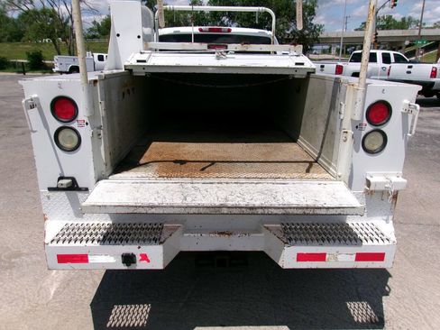 Used 2012 Chevrolet Silverado 2500 W/T AWD/4WD image 4