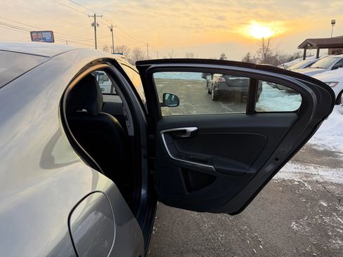 Used 2016 Volvo S60 T5 Premier image 36