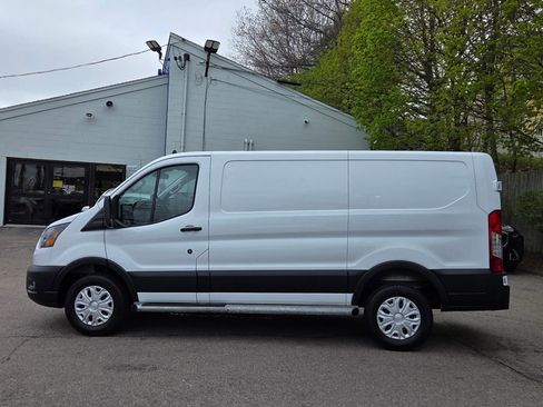 Used 2025 Ford Transit 250 Low Roof w/ Exterior Upgrade Package RWD image 3