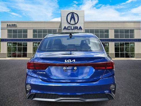 Used 2023 Kia Forte LXS w/ LXS Technology Package FWD image 4