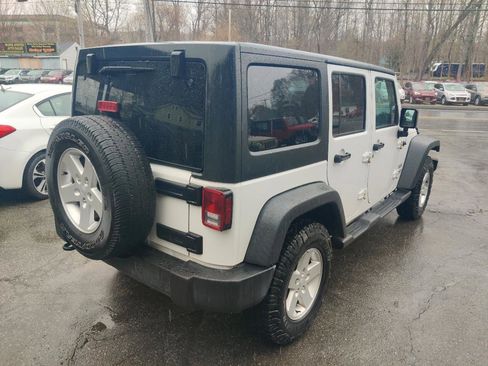 Used 2017 Jeep Wrangler Unlimited Sport w/ Quick Order Package 24S AWD/4WD image 6