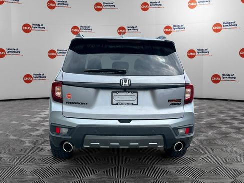 Used 2024 Honda Passport TrailSport image 4
