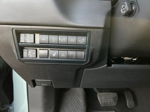 Used 2025 Toyota Tundra Platinum image 19