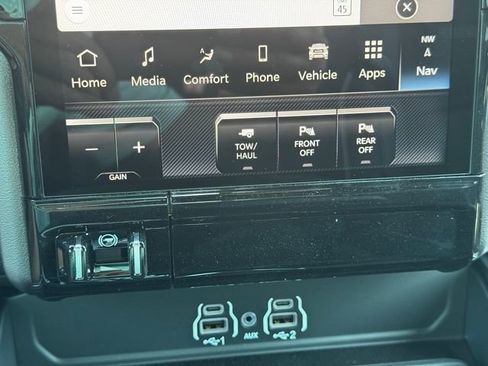 New 2026 RAM 2500 Laramie AWD/4WD image 37