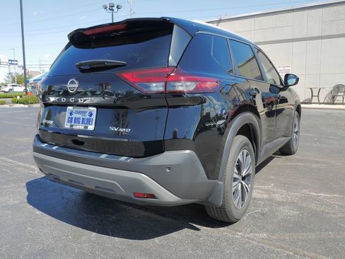 Used 2023 Nissan Rogue SV w/ SV Premium B Package image 7