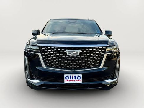 Used 2023 Cadillac Escalade Premium Luxury w/ Performance Package image 2