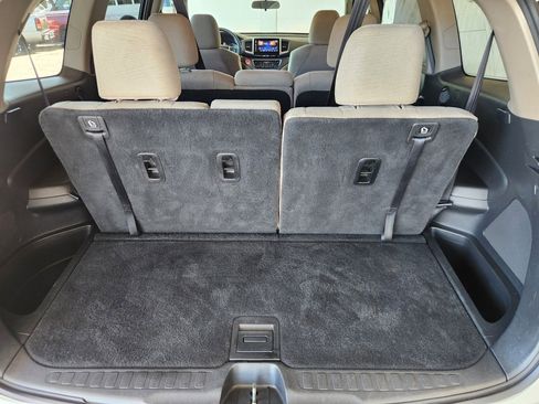 Used 2016 Honda Pilot EX image 11