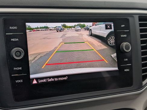 Used 2021 Volkswagen Atlas SE w/ Panoramic Sunroof Package FWD image 28